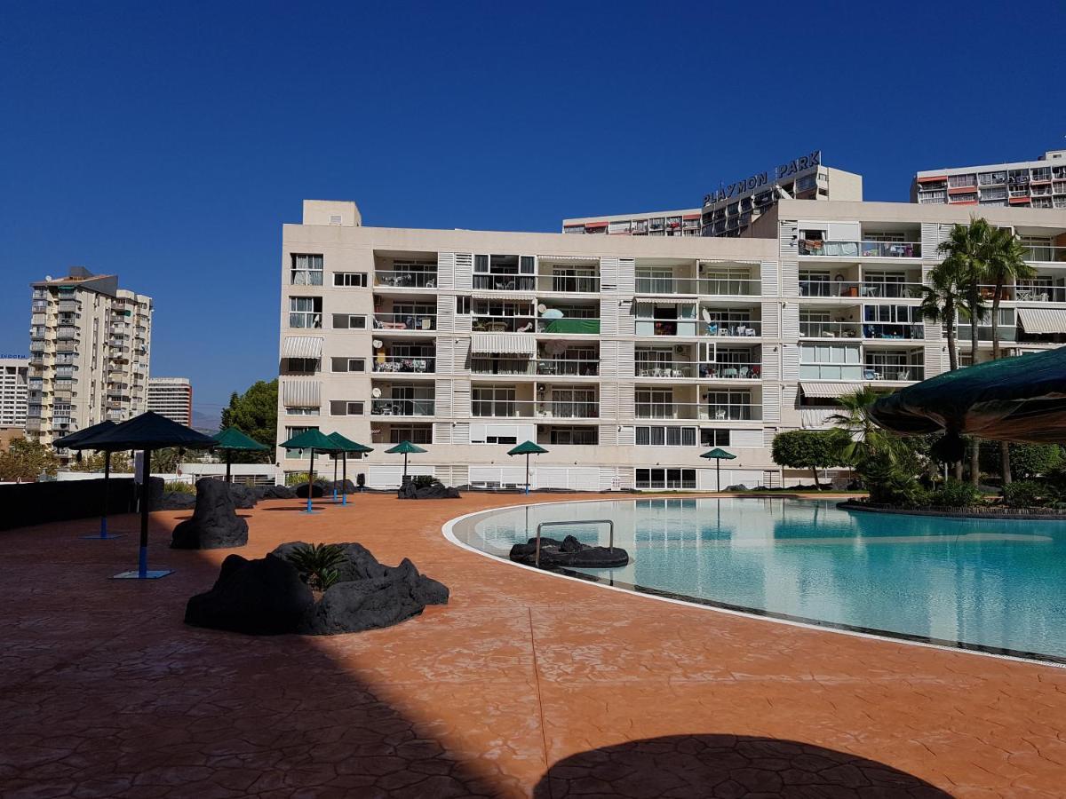 Ideal Familias En Urbanizacion De Lujo A 600M De La Playa Levante Con Wifi, Ac Y Parking Benidorm Kültér fotó
